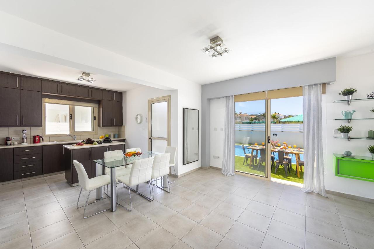 Protaras Palm Villa 54 ภายนอก รูปภาพ